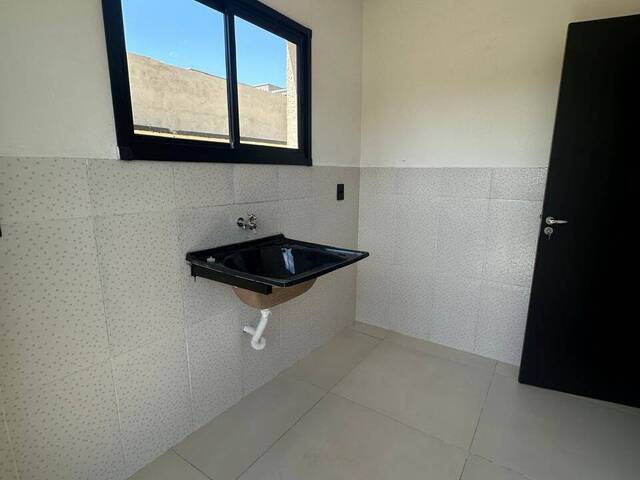 Casa para Venda em Atibaia - 5