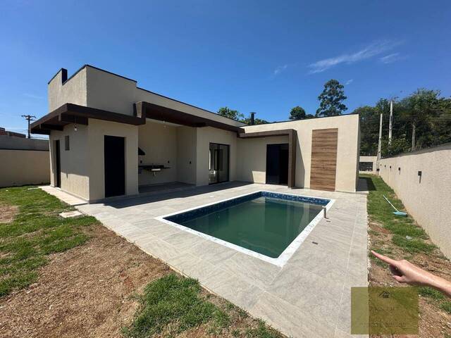 #195 - Casa para Venda em Atibaia - SP