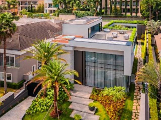 Casa para Venda em Santana de Parnaíba - 2