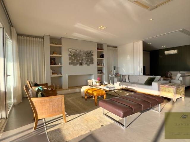 Casa para Venda em Santana de Parnaíba - 4