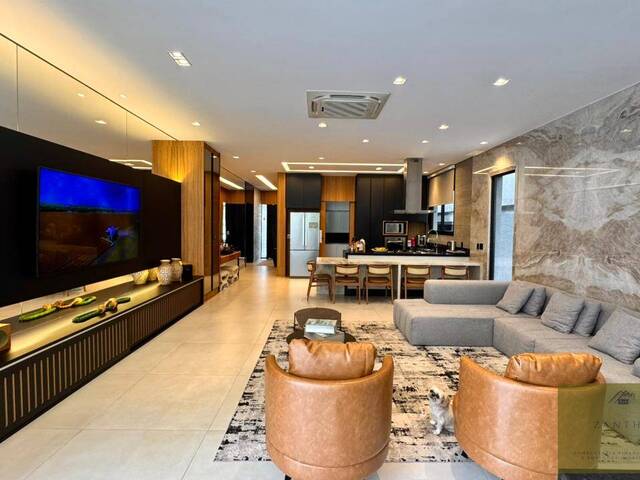 Casa para Venda em Santana de Parnaíba - 5